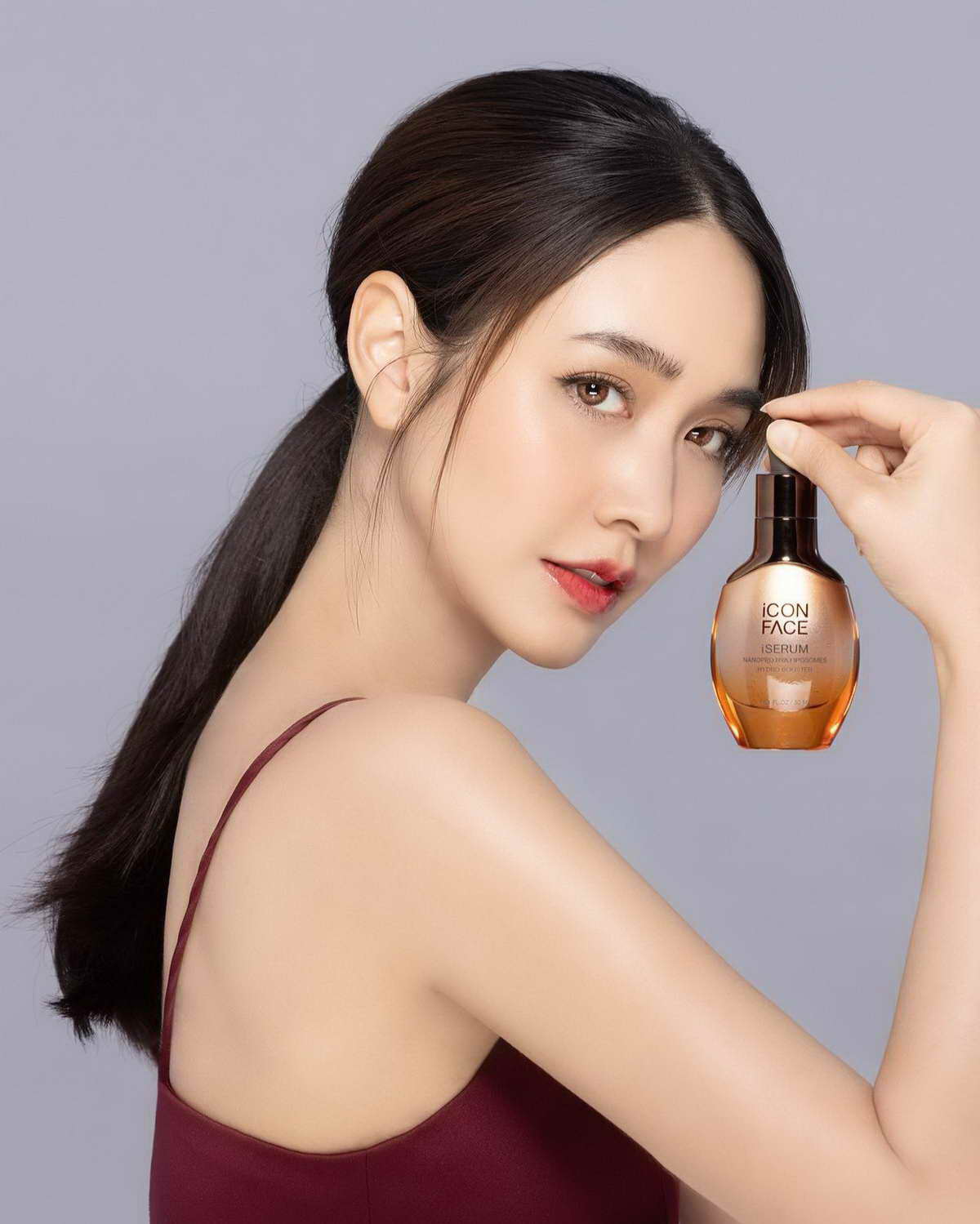 iCon Face iSerum, the serum for beautiful skin that captivates everyone.